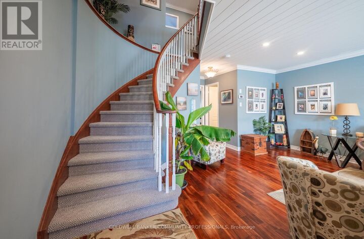 Property Photo:  2130 Forest Gate Parkway  ON L6M 4B4 