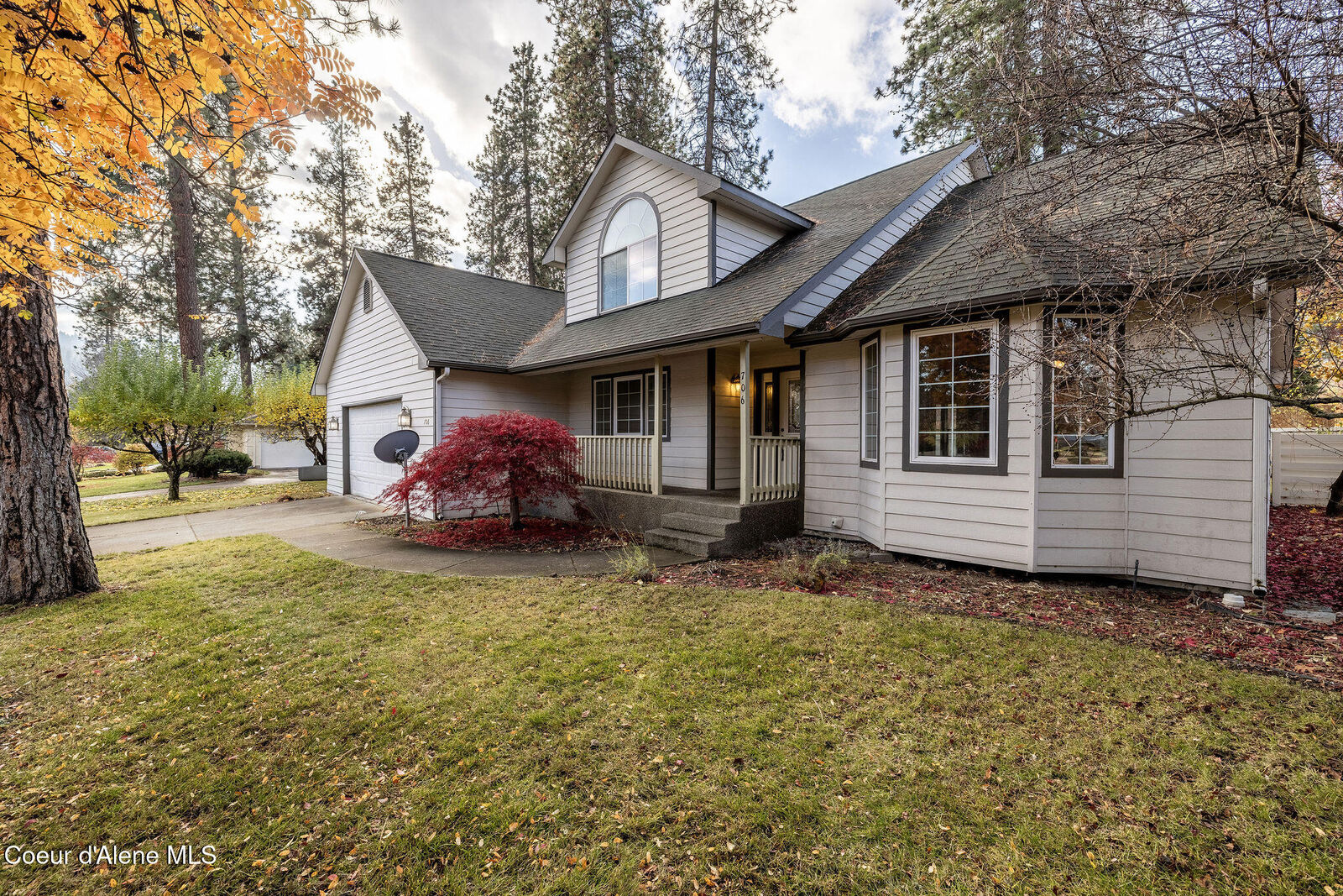 Property Photo: 706 S Osprey Dr ID 83854