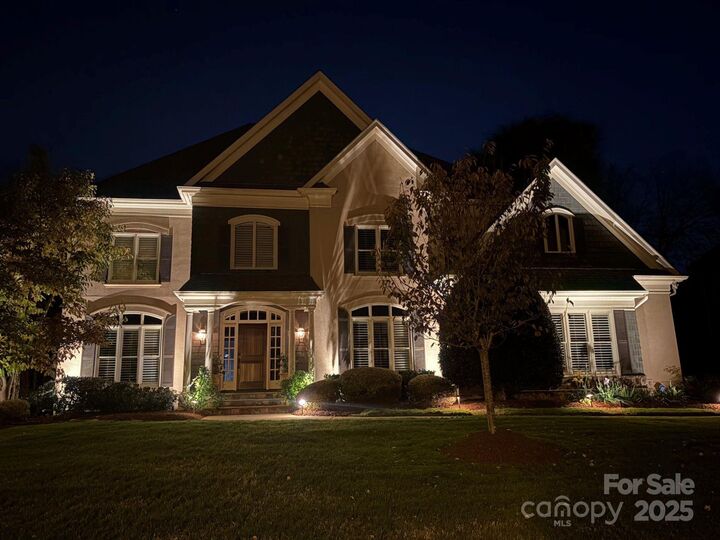 Property Photo: 1738 Bardstown Road NC 28226