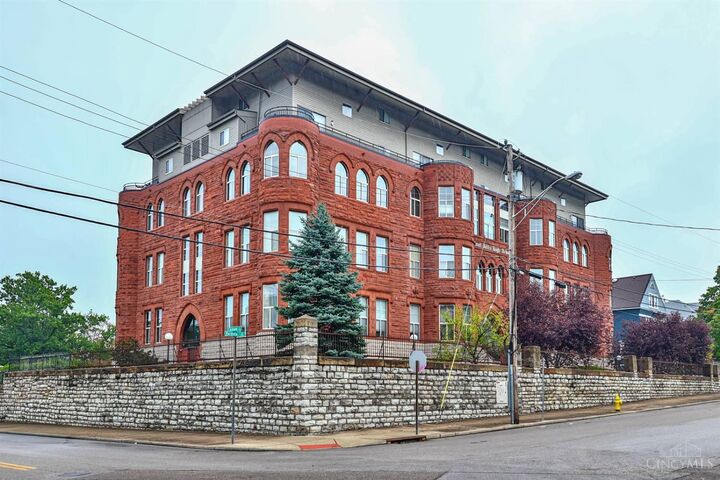 2700 Ashland Avenue  Cincinnati OH 45206 photo