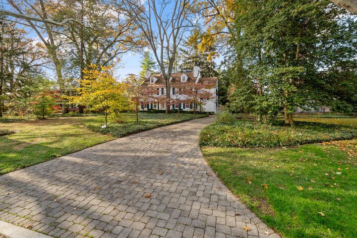 Property Photo: 211 Preston Road OH 43209