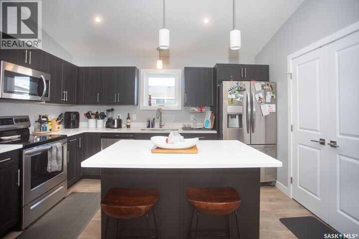 Property Photo: 502 Stilling Way SK S7V 0W5