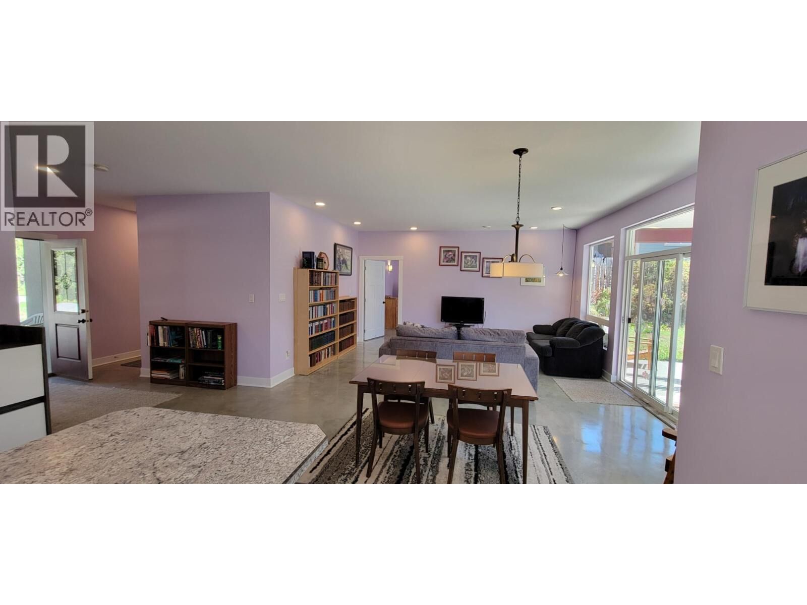 Property Photo: 515 9th Avenue BC V0G 1S0