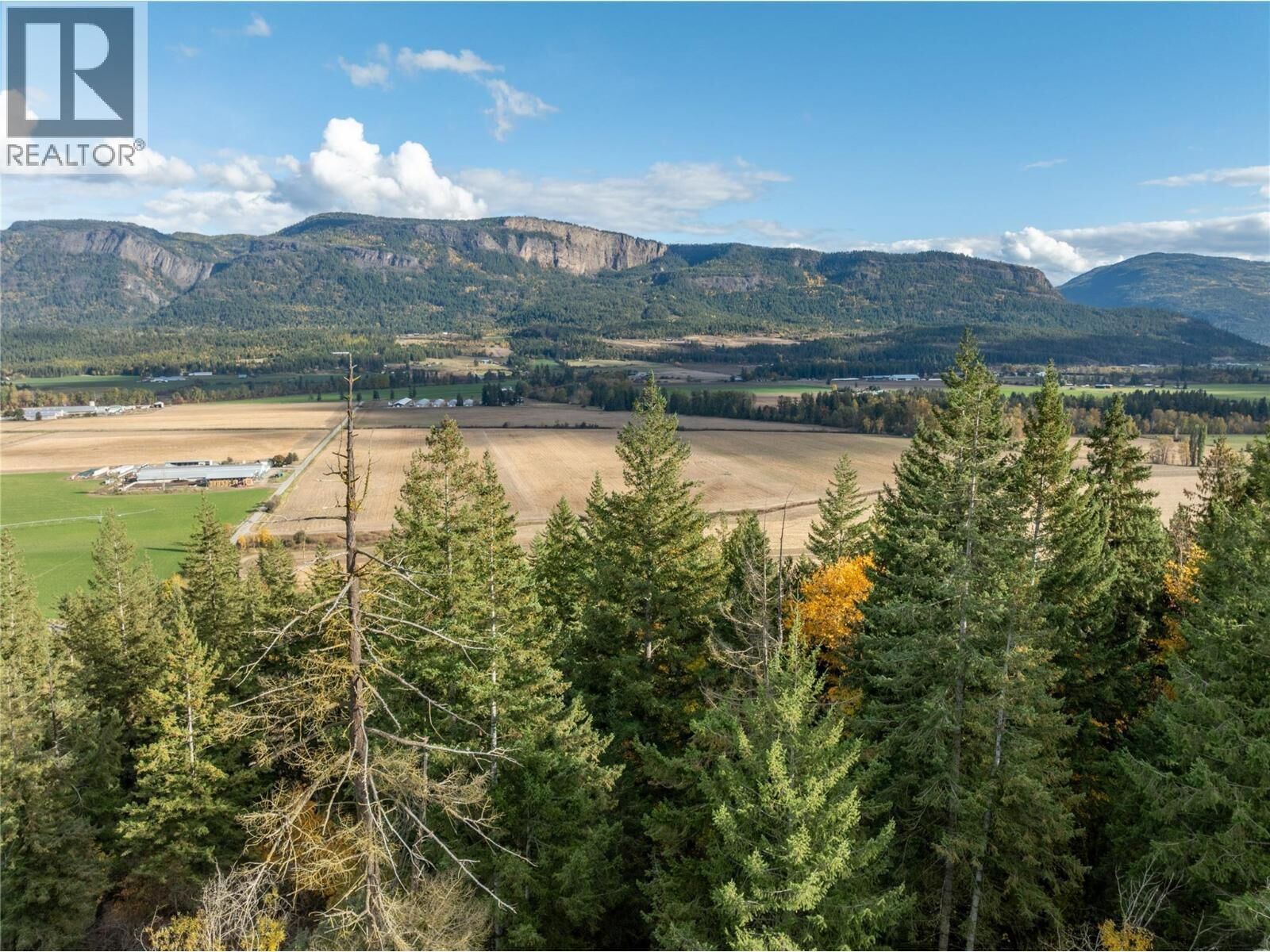 Property Photo:  150 Crossridge Road  BC V0E 1V3 