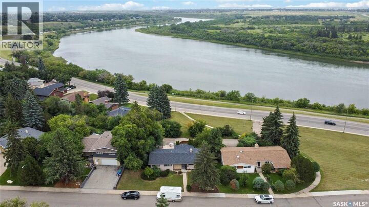 Property Photo: 1908 Pembina Avenue SK S7K 1C3