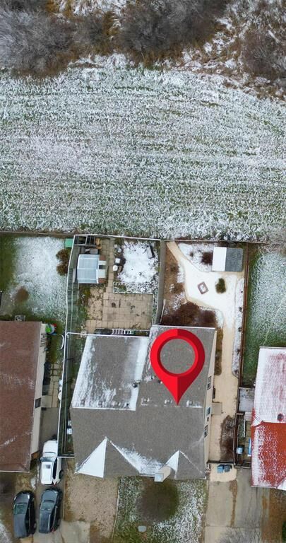 Property Photo:  111 Cambie Road  MB R2C 4E7 