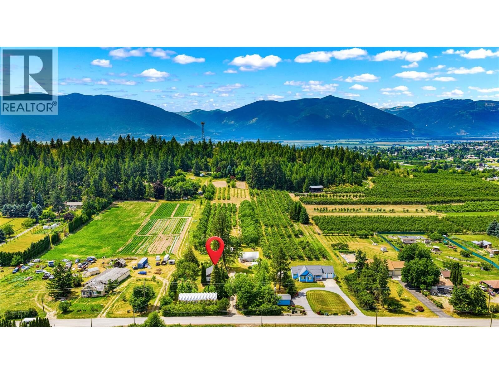 Photo de la propriété:  911 32nd Avenue South  BC V0B 1G1 