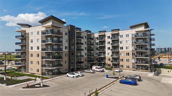 635 Ballantrae Drive  Winnipeg MB R3T 6K4 photo