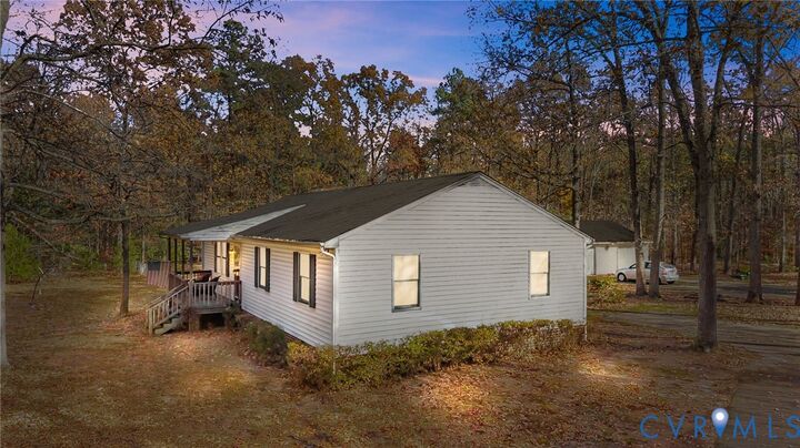 Property Photo:  6070 Richmond Tappahannock Highway  VA 23086 