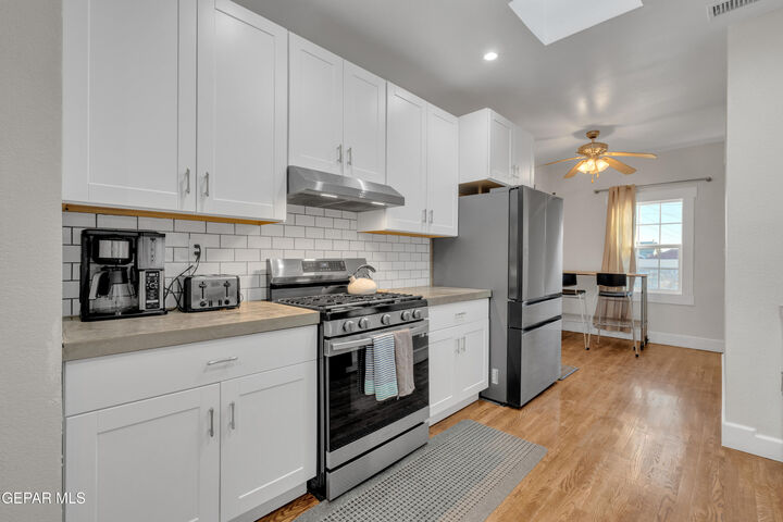 Property Photo: 4000 Oxford Ave TX 79903