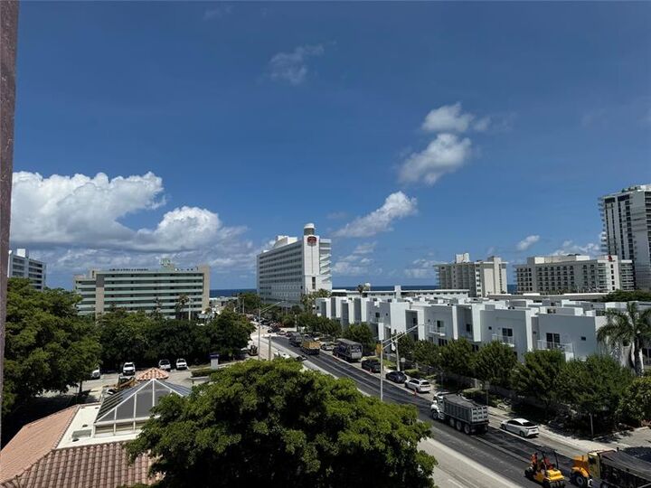 Property Photo: 3201 NE 14th Street Cswy 610 FL 33062