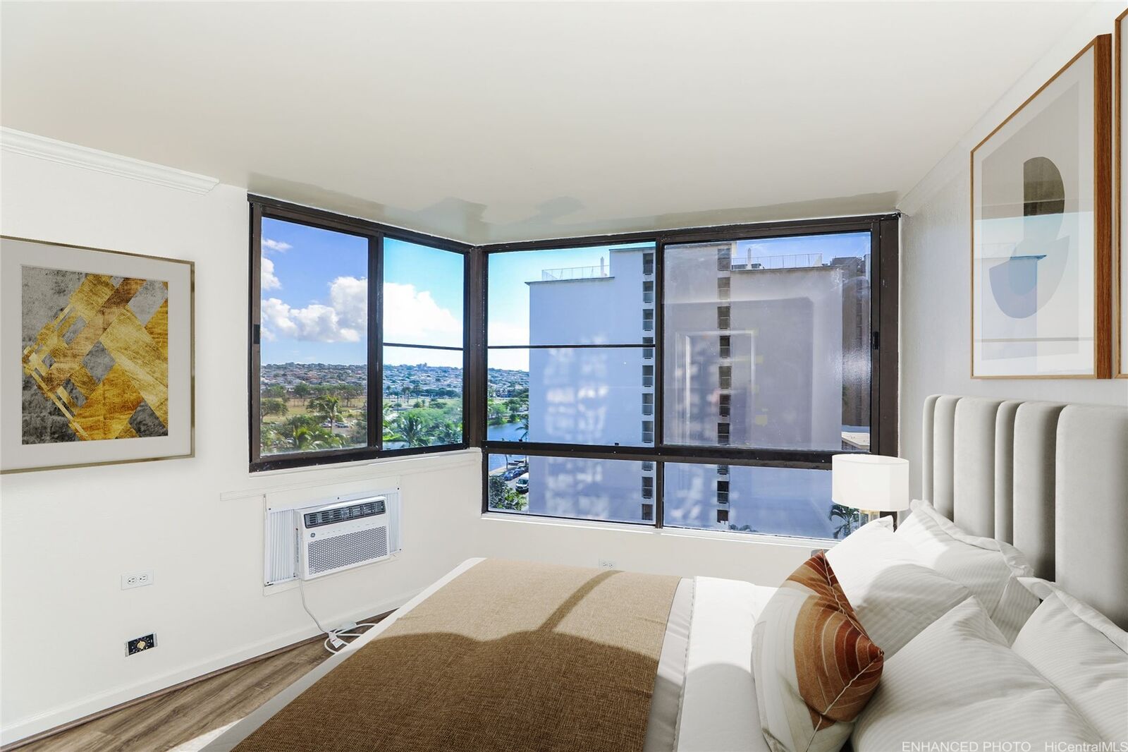 Property Photo:  320 Liliuokalani Avenue 702  HI 96815 