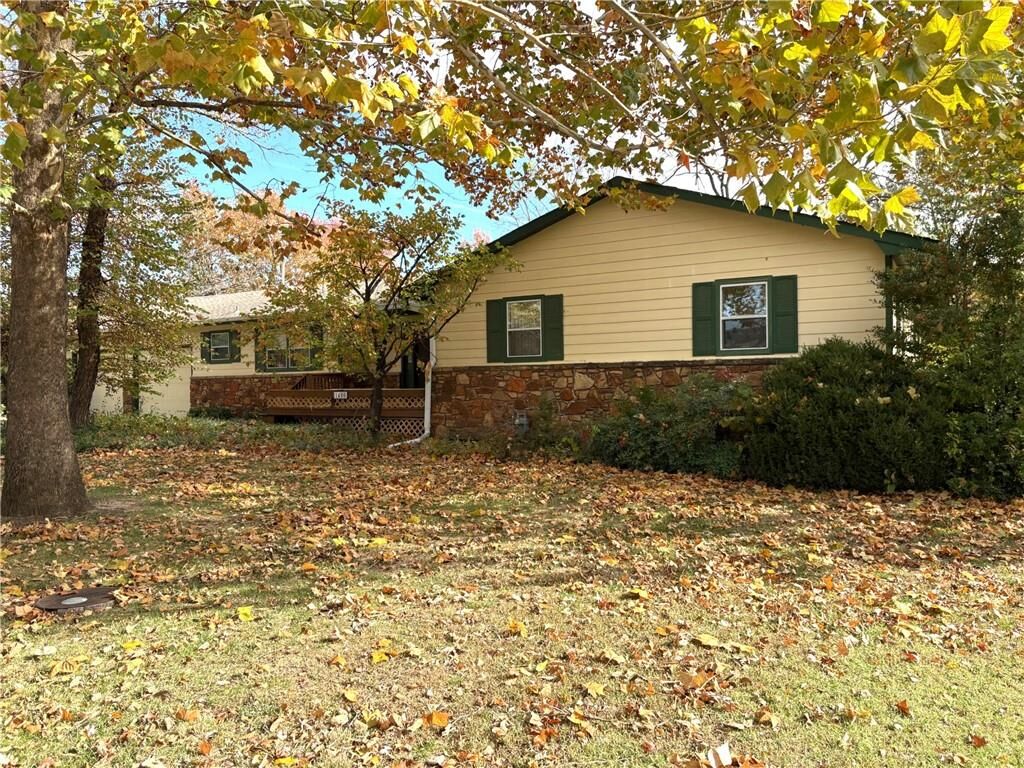 Property Photo:  1400 N 9th Street  KS 67301 