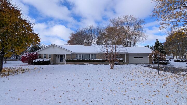 Property Photo:  930 Elm Drive  IN 46714 