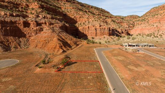 Property Photo: 513 N Winchester Way UT 84741