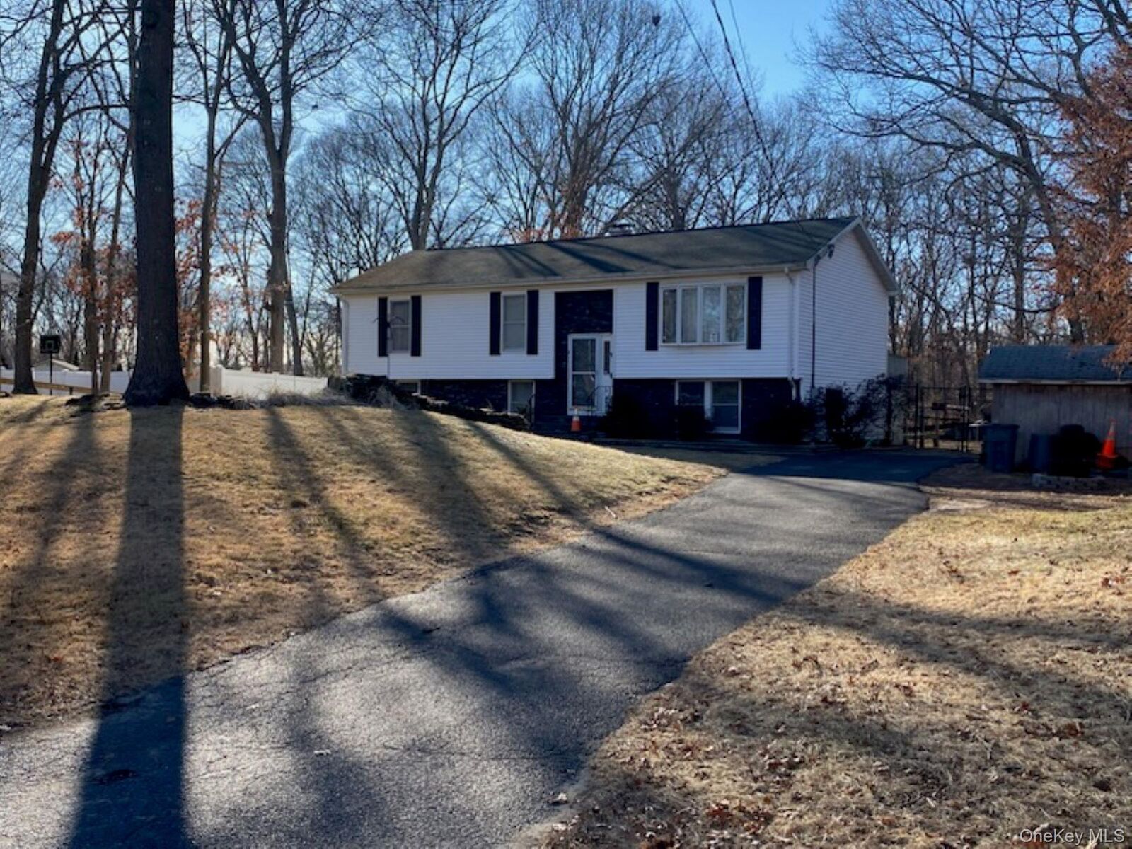 Property Photo:  531 Boxwood Drive  NY 11967 