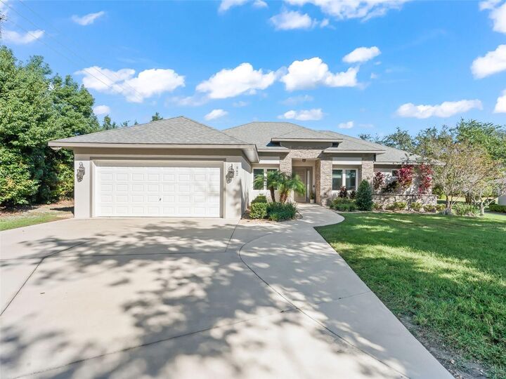 Property Photo:  562 Dowling Circle  FL 32159 