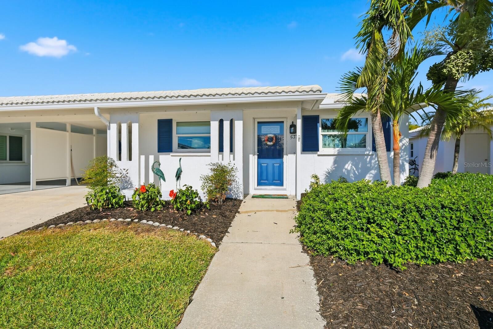 Property Photo: 573 Spanish Drive N FL 34228