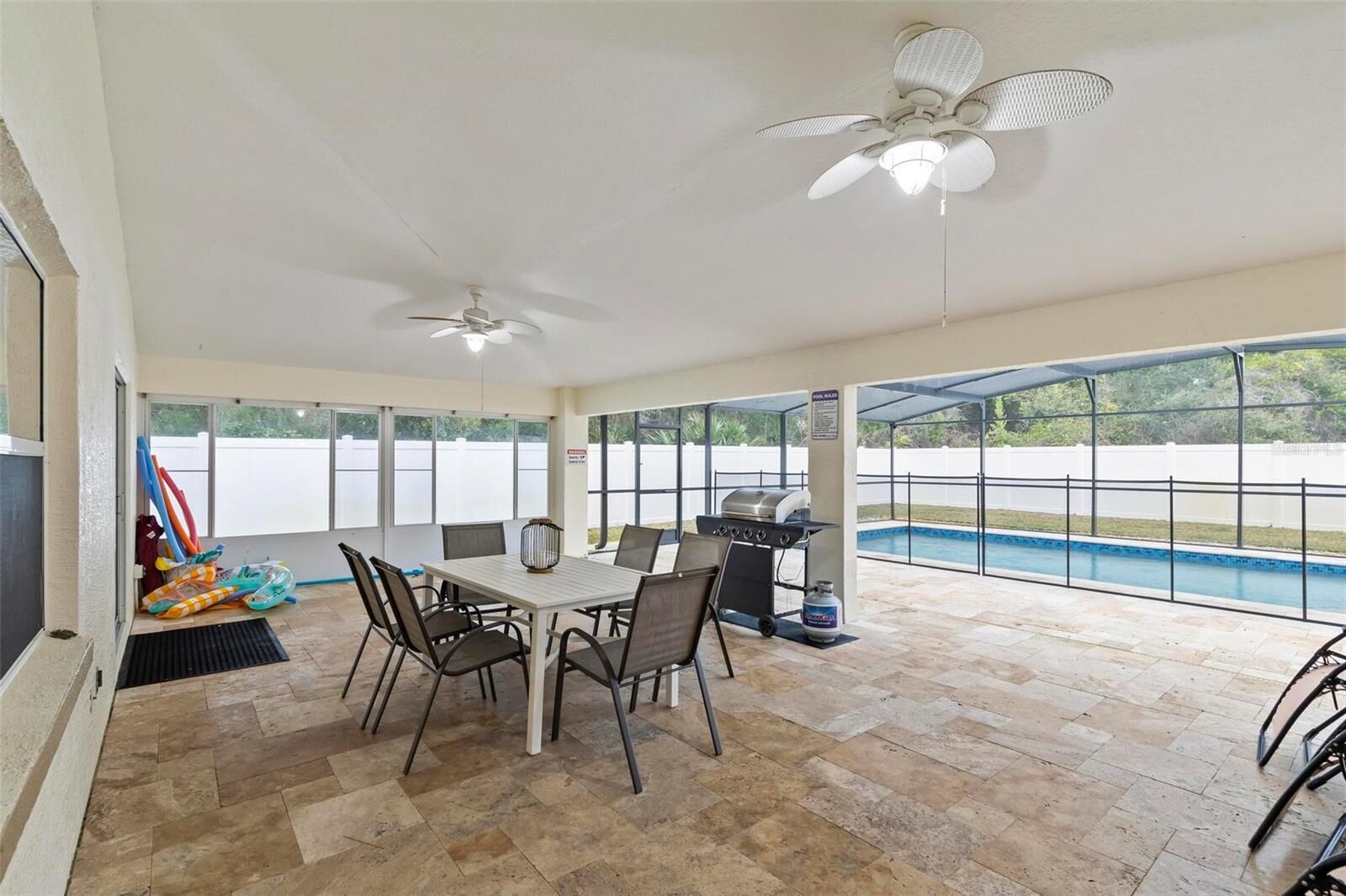 Property Photo:  61 Farmsworth Drive  FL 32137 