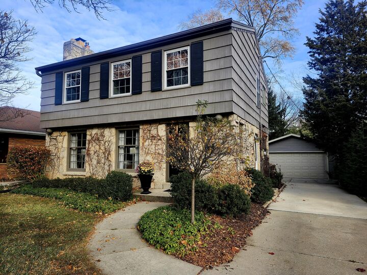 Property Photo:  162 N 86th St  WI 53226 