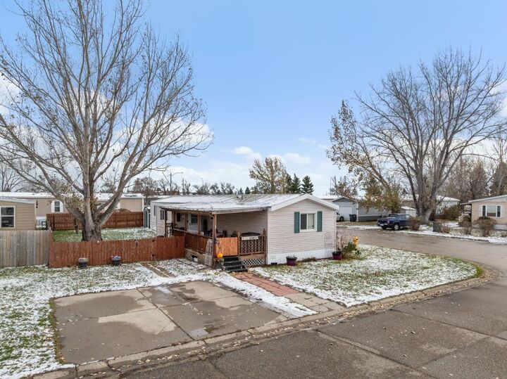 1015 Arthur Lane  Minot ND 58701 photo