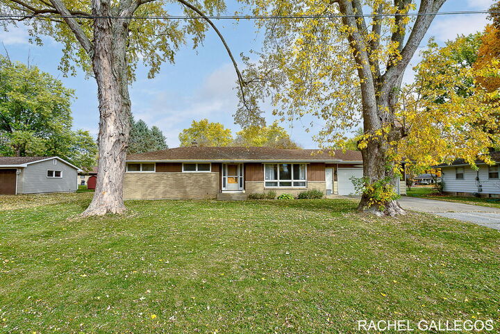 Property Photo:  3615 Diamond Drive  MI 49419 