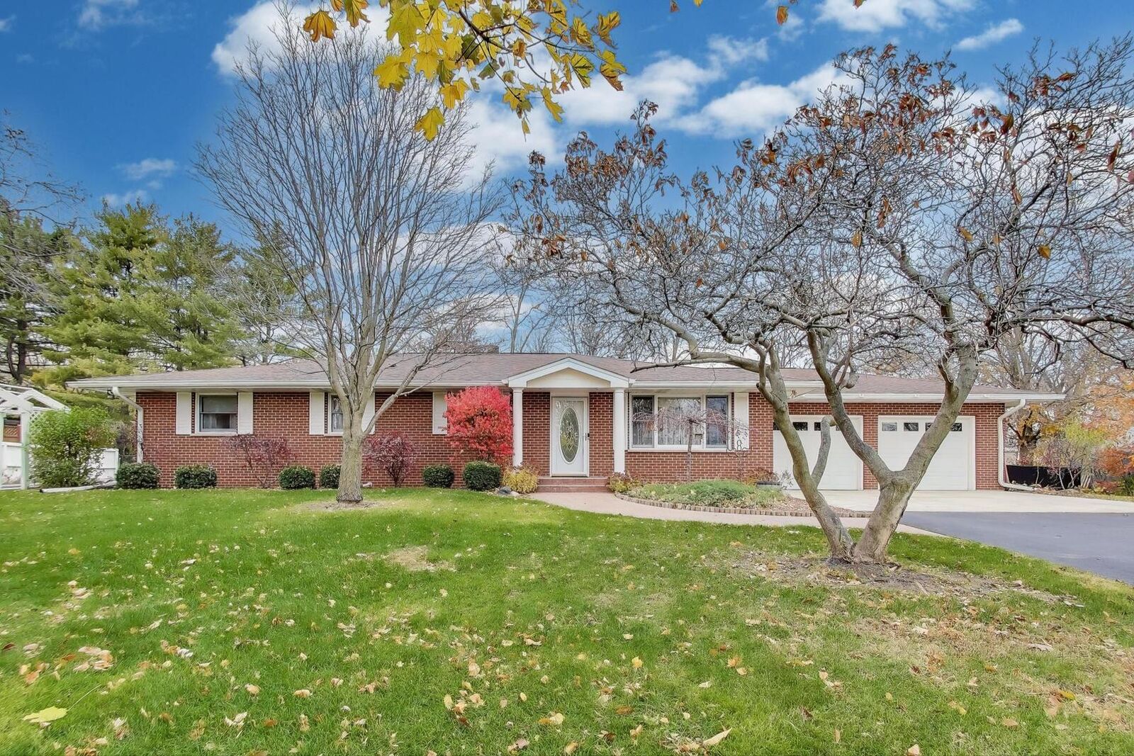 Property Photo: 5161 US Highway 34 IL 60543