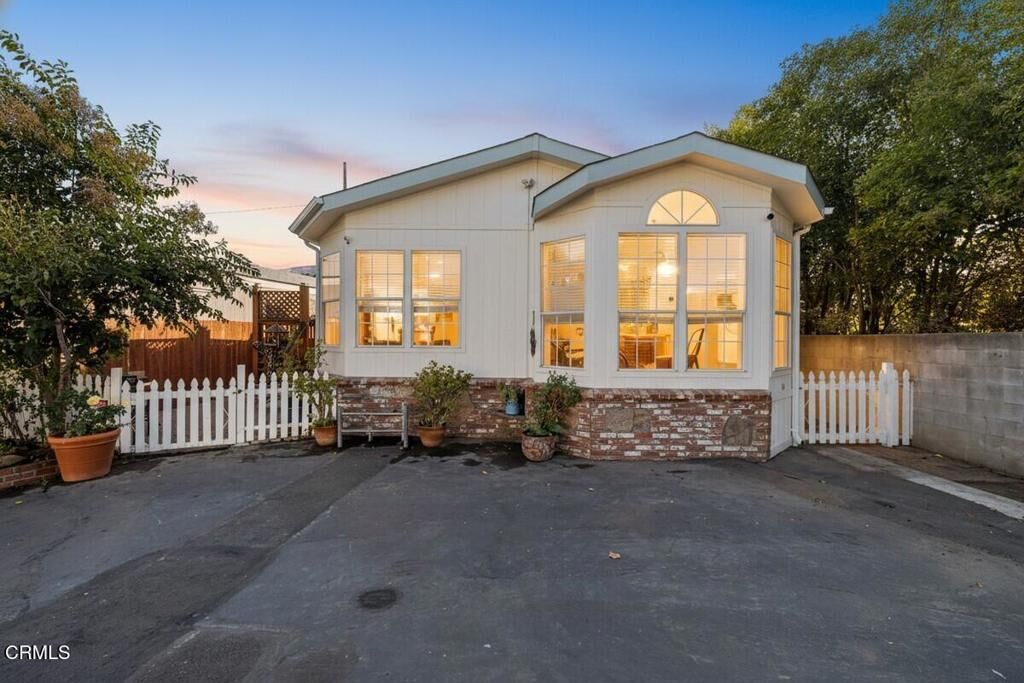 Property Photo:  11195 N Ventura Avenue 17  CA 93023 