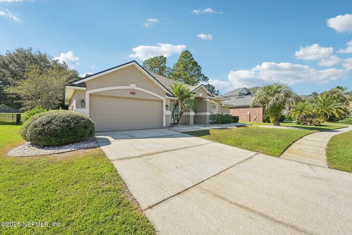 Property Photo:  2549 Whispering Pines Drive  FL 32003 