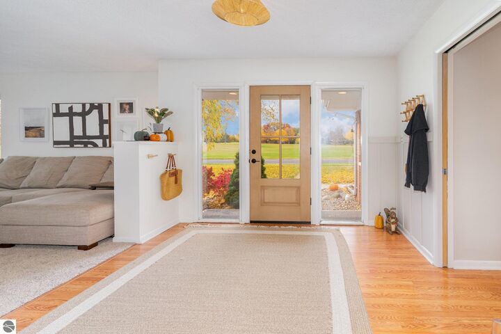 Property Photo:  424 Fairlane Drive  MI 48801 