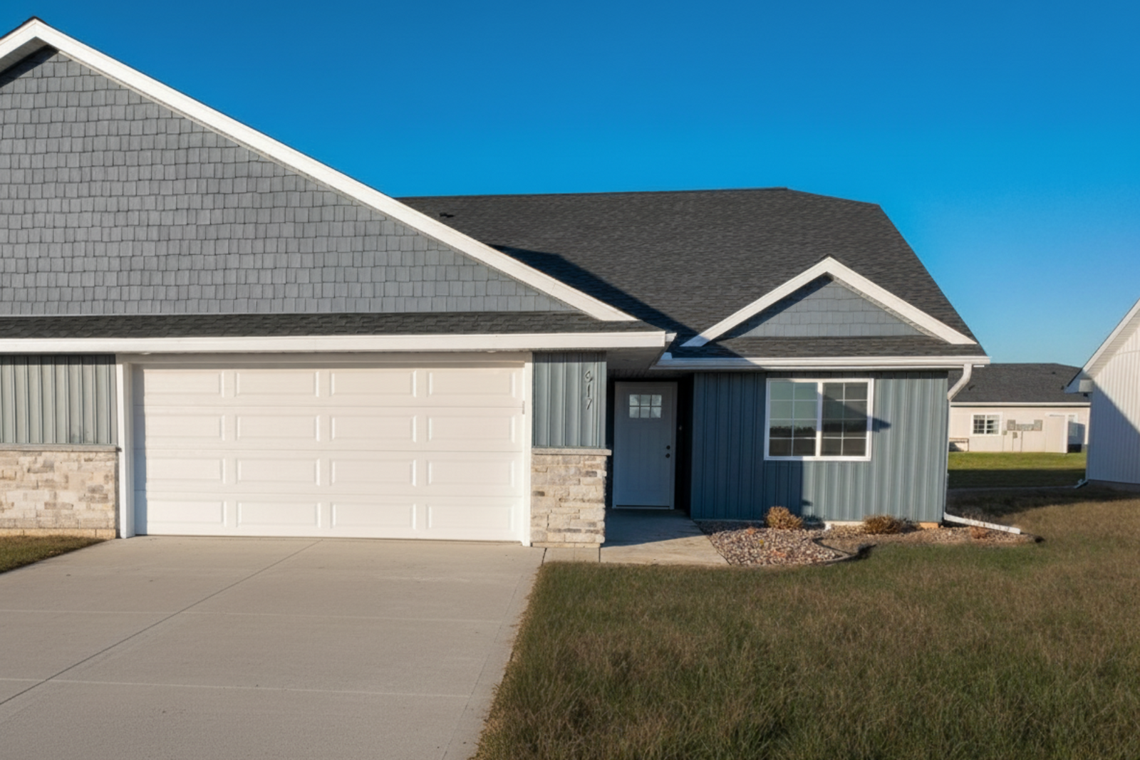 Property Photo:  617 Field Point Street  WI 54023 