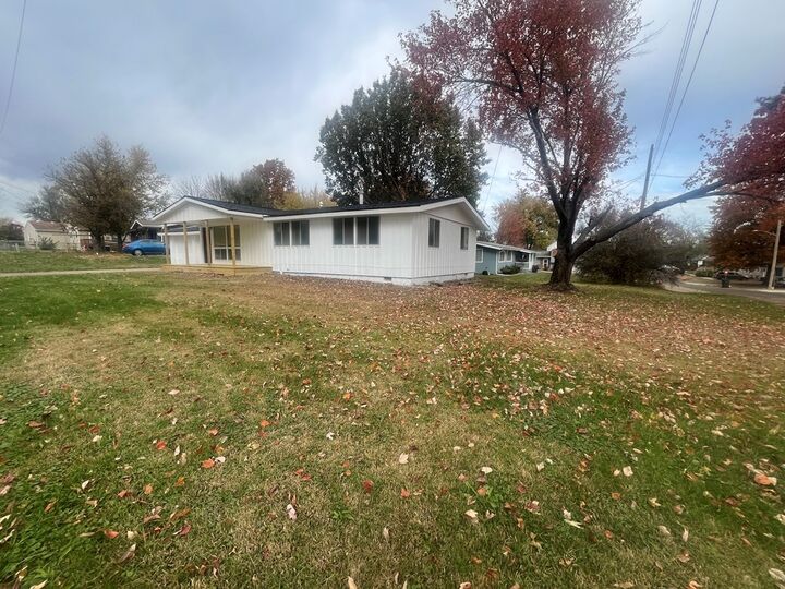 Property Photo:  93 11th Street  MO 64601 