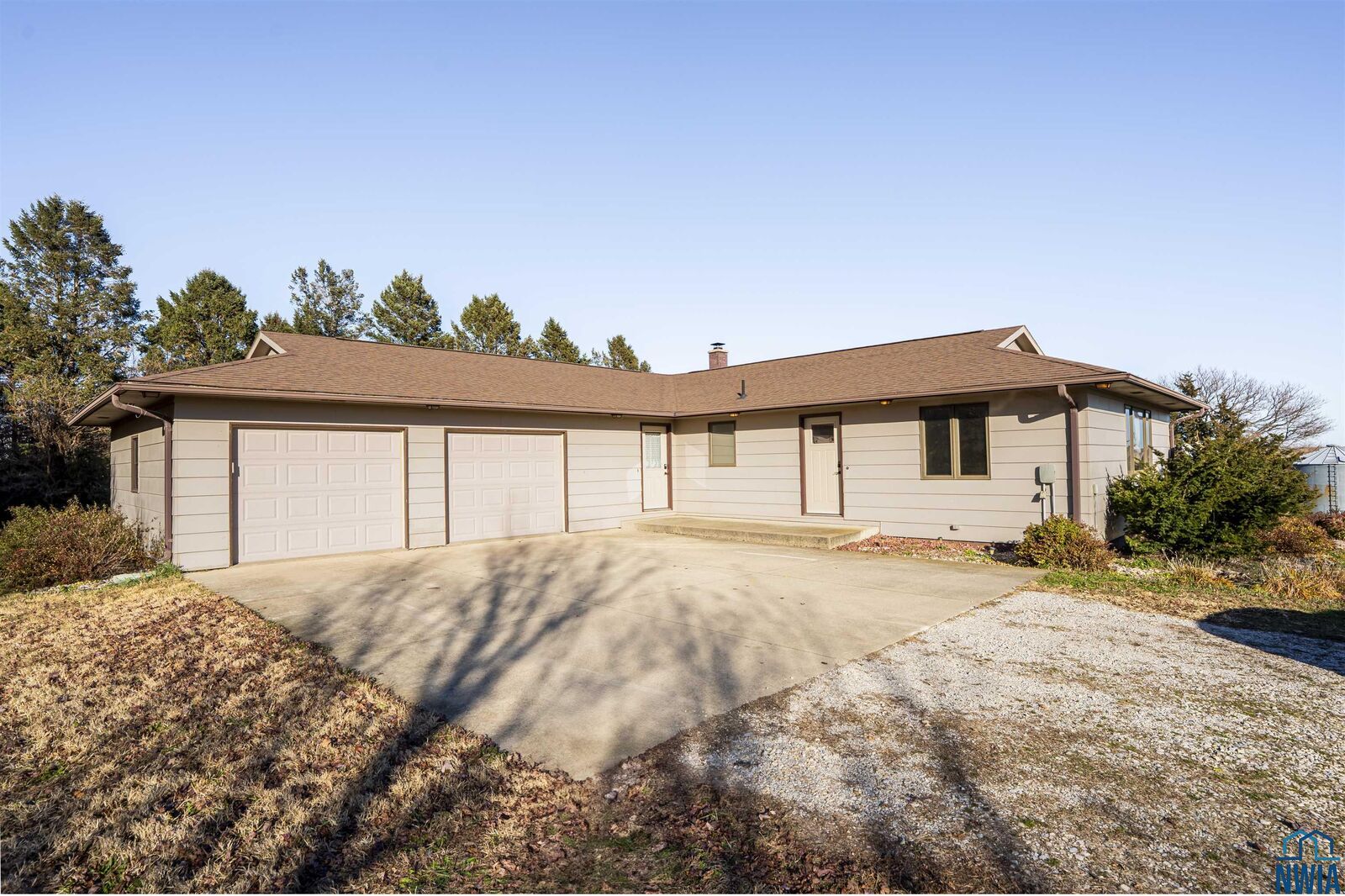 Property Photo: 23576 Highway 140 IA 51050