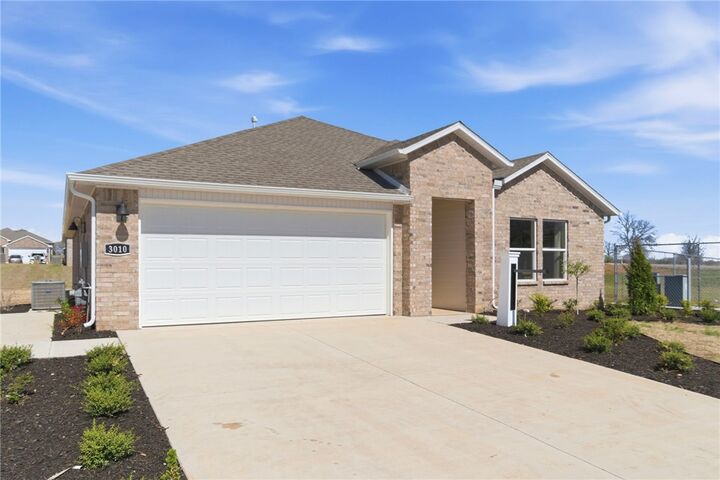 Property Photo: 3100 Rosalee Lane AR 72736