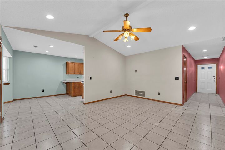 Property Photo: 1706 S F Street AR 72756