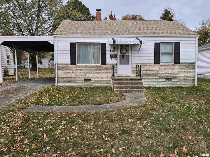 Property Photo:  2712 Logan Street  IL 62864 