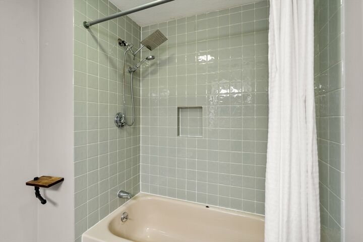 Property Photo:  172 Bunker Hill St 1  MA 02129 