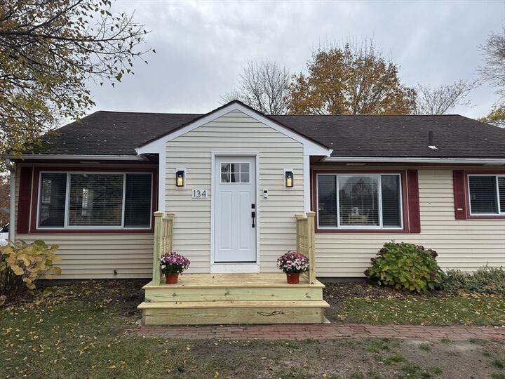 Property Photo:  134 Haverhill  MA 01844 