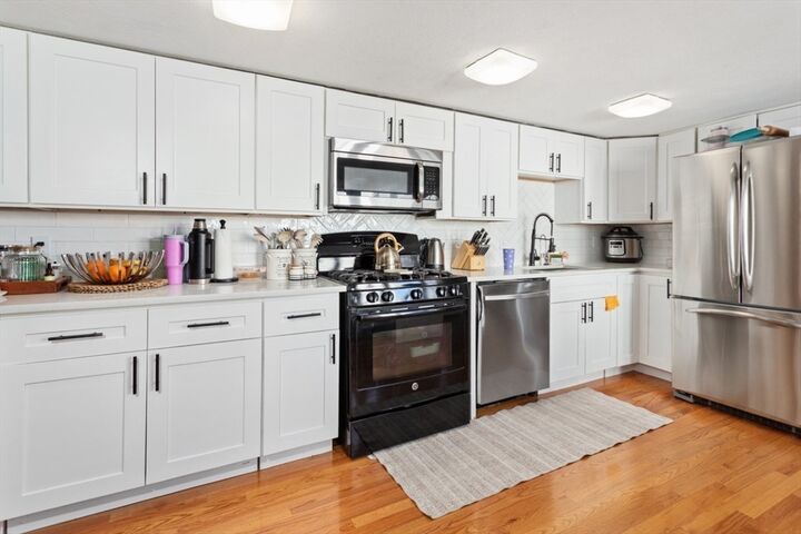 Property Photo:  14 Bay Rd  MA 02151 