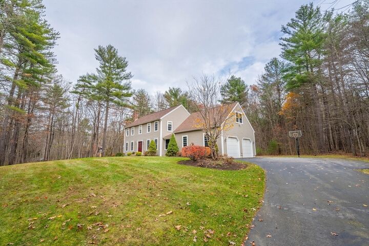 Property Photo:  56 Woodside Road  MA 01562 