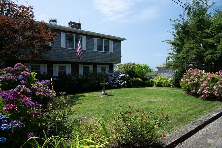 Property Photo:  38 Nemasket Rd  MA 02540 