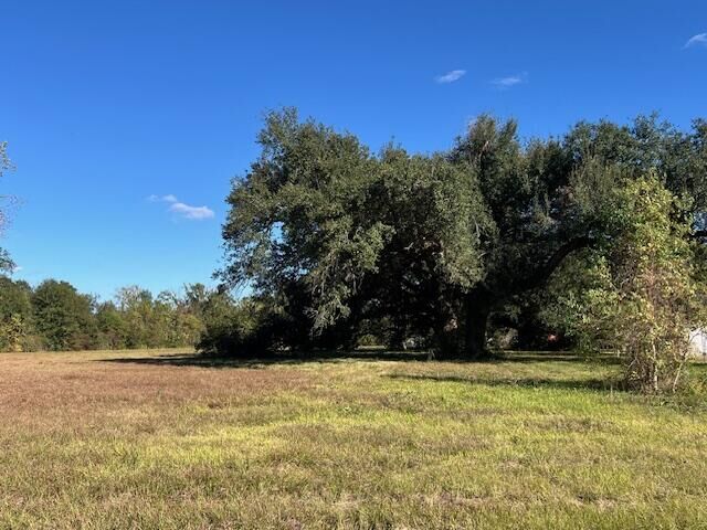 Property Photo: Perry St LA 70663