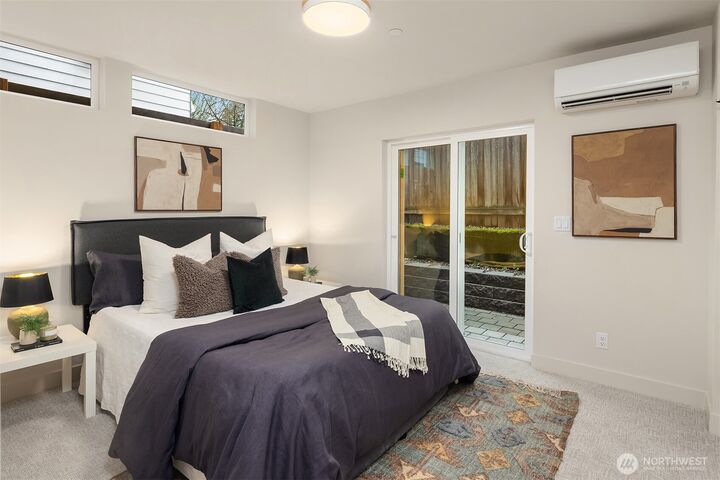 Property Photo:  1615 N 50th Street C  WA 98103 