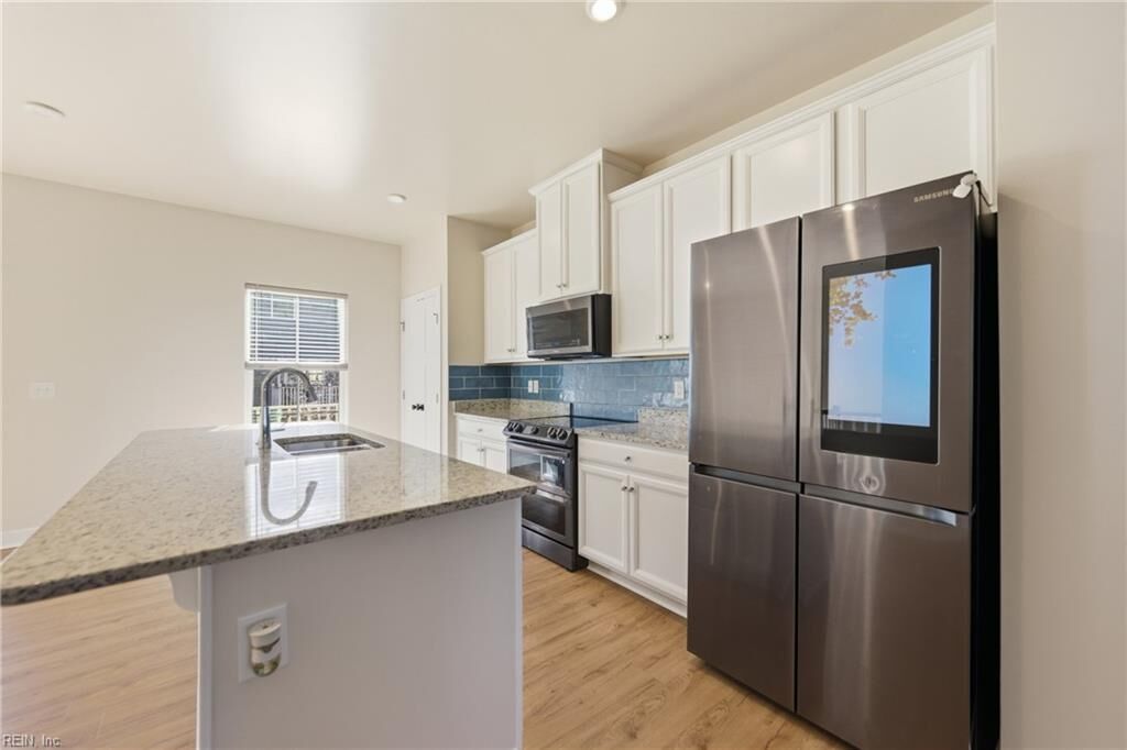 Property Photo: 1809 Barkadeer Cv VA 23323