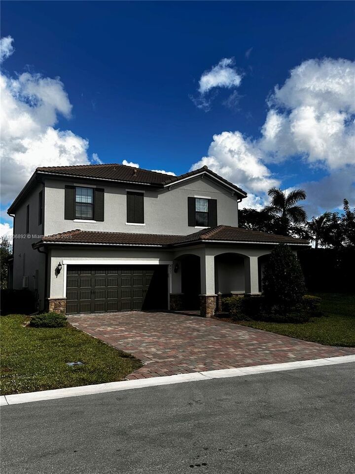 Property Photo:  8605 Patron Ln  FL 33467 