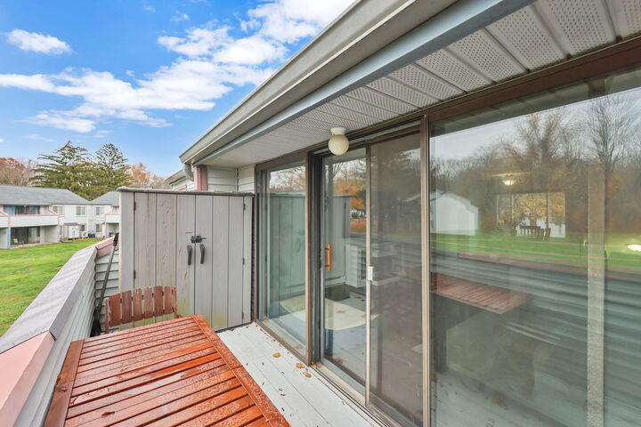 Property Photo:  62 Candlewood Drive 62  CT 06074 