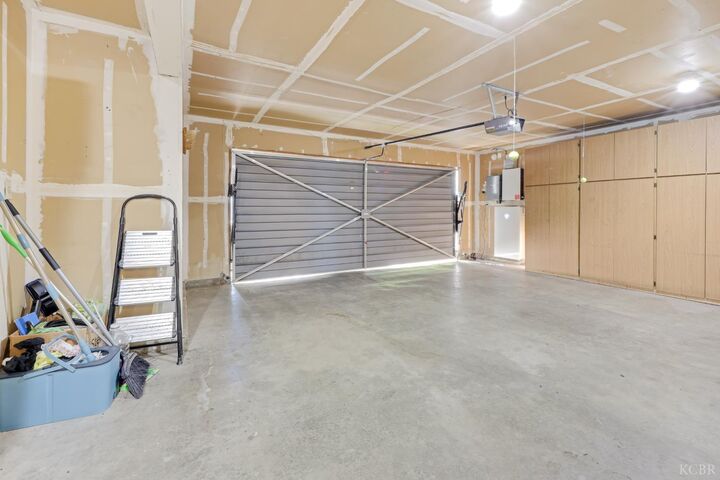 Property Photo:  503 E Alluvial Avenue  CA 93720 