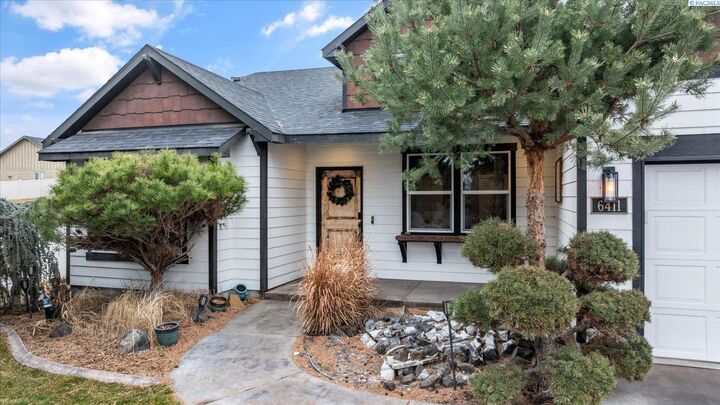 Property Photo: 6411 Pimlico Dr WA 99301