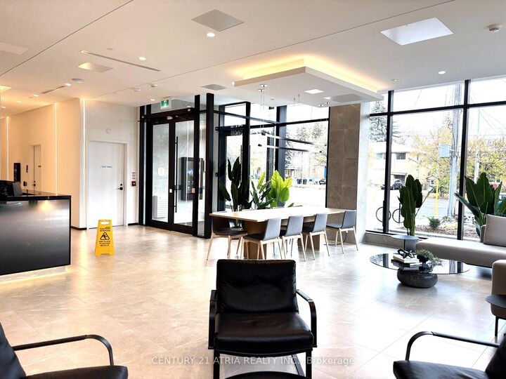 Photo de la propriété:  699 Sheppard Avenue E 216  ON M2K 0J5 