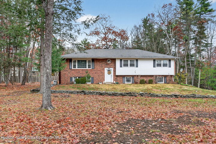 Property Photo:  34 Forestwood  NY 12498 